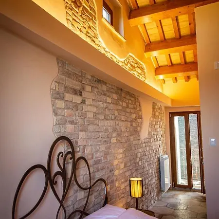 La Torre Tra Terra E Cielo Gasthof Petritoli