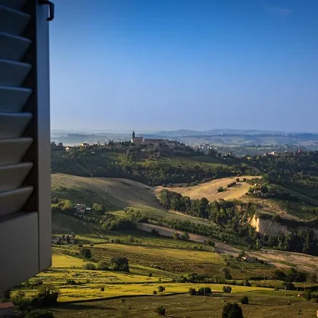 La Torre Tra Terra E Cielo Petritoli