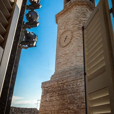 La Torre Tra Terra E Cielo Πανσιόν 3*