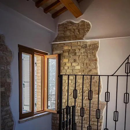 Guest house La Torre Tra Terra E Cielo Petritoli