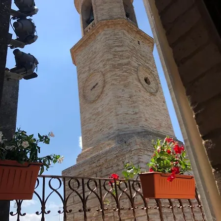 La Torre Tra Terra E Cielo Gasthof Petritoli