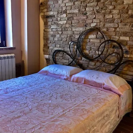 La Torre Tra Terra E Cielo Gasthof Petritoli