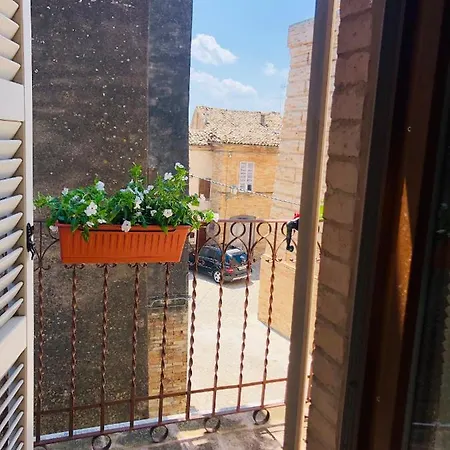 La Torre Tra Terra E Cielo