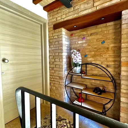 La Torre Tra Terra E Cielo Gasthuis Petritoli